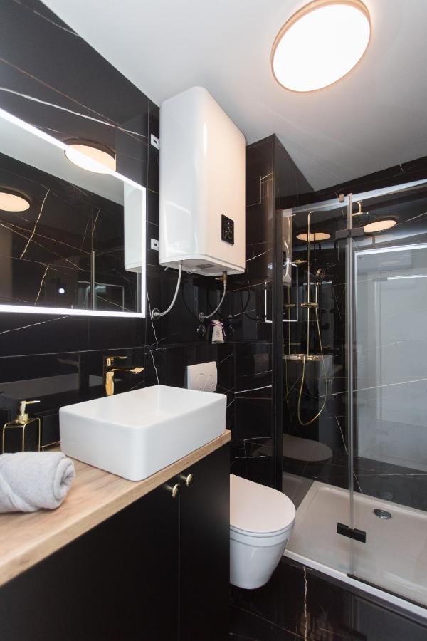Apartment Gold Podstrana Luaran gambar